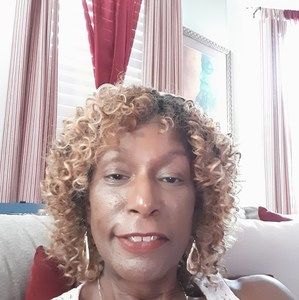 Meet your Posher, Brenda